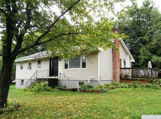 7 Harring Dr, Cairo, NY 12413