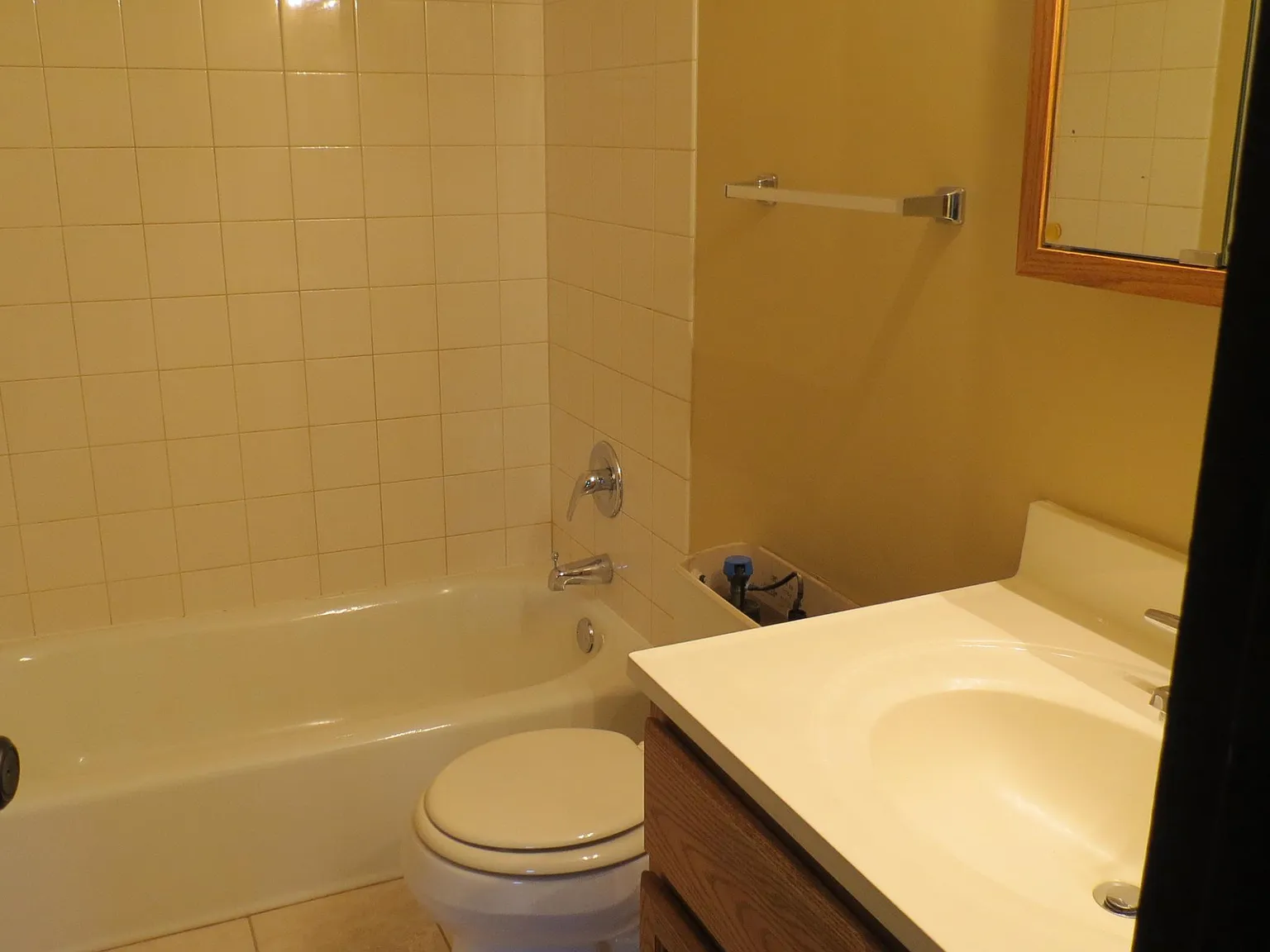 2 bed, 900 sqft, $1,600 — Photo 3
