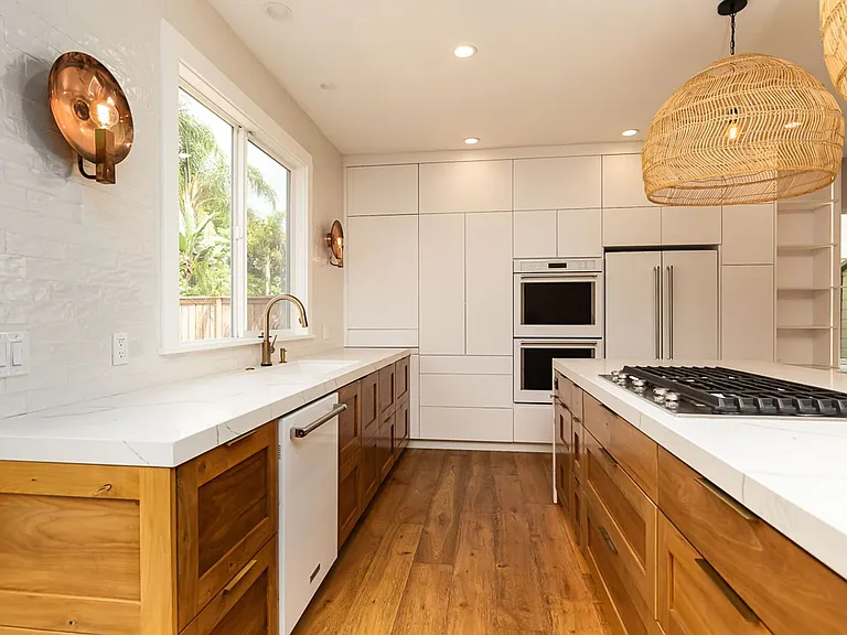 545 Toota Ct — Photo 10
