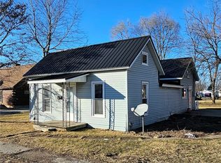 105 E 13th St, Georgetown, IL 61846