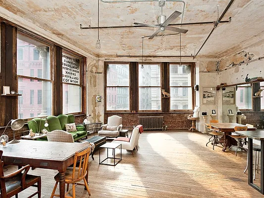 Sold by Sotheby's International Realty | media 2