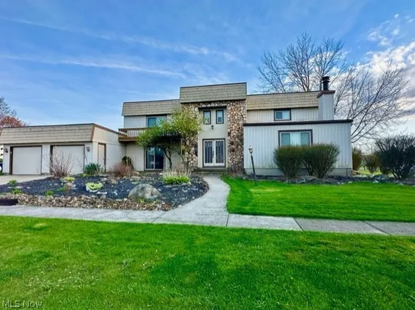 4231 Ivanhoe Dr, Lorain, OH 44053