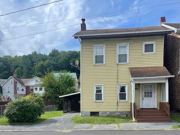 1361 Washington Ave, Tyrone, PA 16686