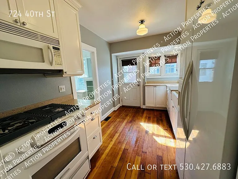 724 40th St — Photo 12