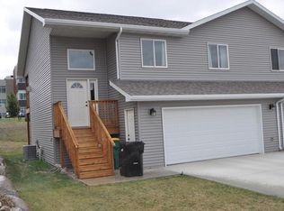 927 Bremner Ave, Bismarck, ND 58503