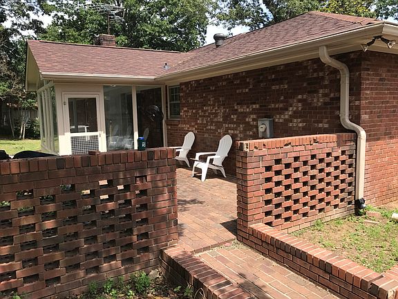 5th image of 200 Brittany Rd