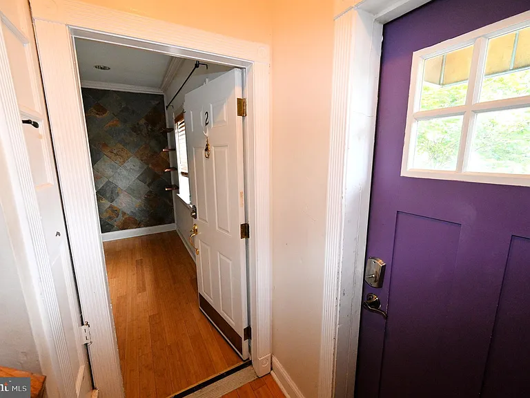 550 Hobart Pl NW #2 — Photo 3