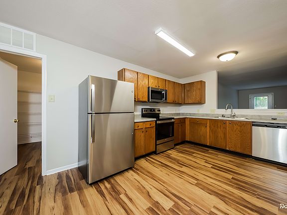 4th image of 4167 Lakewood Glen Dr