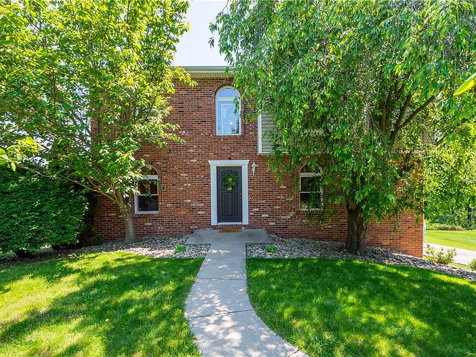 1st image of 313 Pointview Dr
