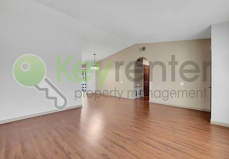 7137 Reyn Oaks Way — Photo 4