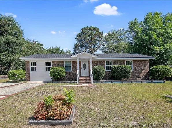 133 Azalea Dr, Spring Lake, NC 28390