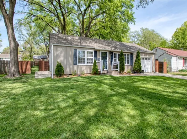 7800 W 65th St, Overland Park, KS 66202