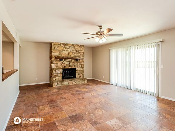 3rd image of 1055 S 75th Pl