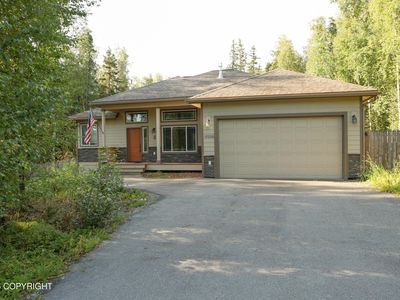 18056 Almdale Ave, Eagle River, AK, 99577
