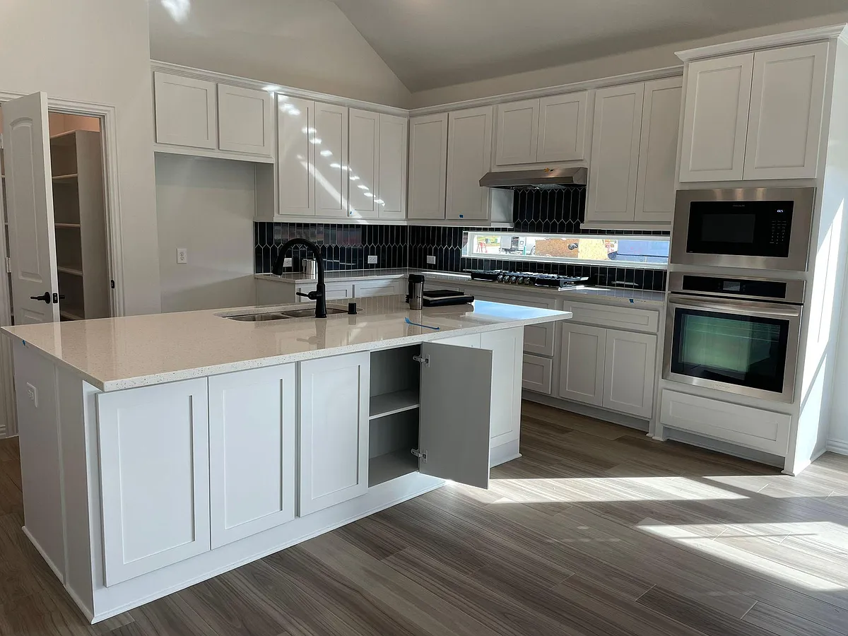 Kitchen - 6246 Muller Creek Dr