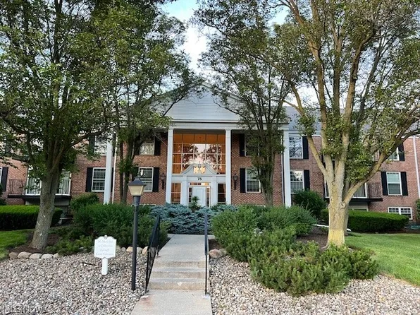 75 Atterbury Blvd APT 107, Hudson, OH 44236