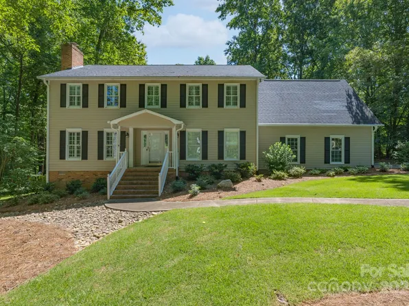 2310 Sparrow Dr, Rock Hill, SC 29732