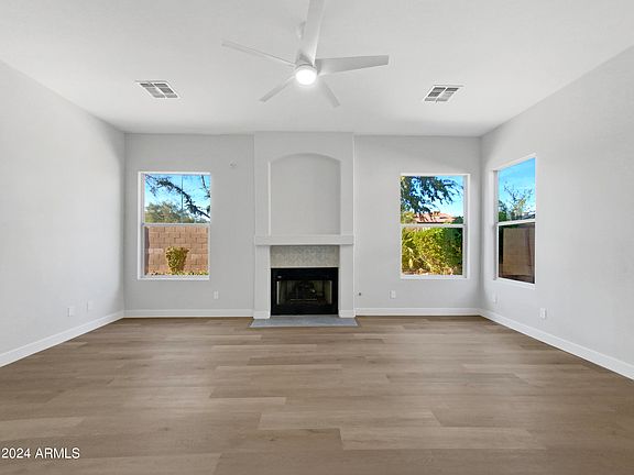 3rd image of 880 W CHERRYWOOD Drive