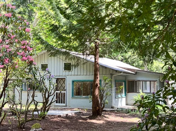 6610 Steamboat Island Road NW, Olympia, WA 98502