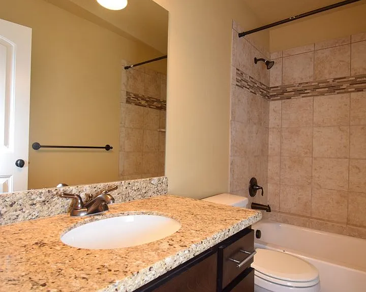 4056 S Olivia Ct — Photo 11