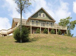 2124 Stoneview Dr, Dandridge, TN 37725
