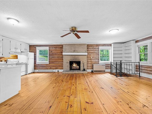 4th image of 233 Alpine Acres Road