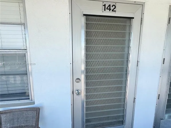 142 Northampton St #142-G, West Palm Beach, FL 33417