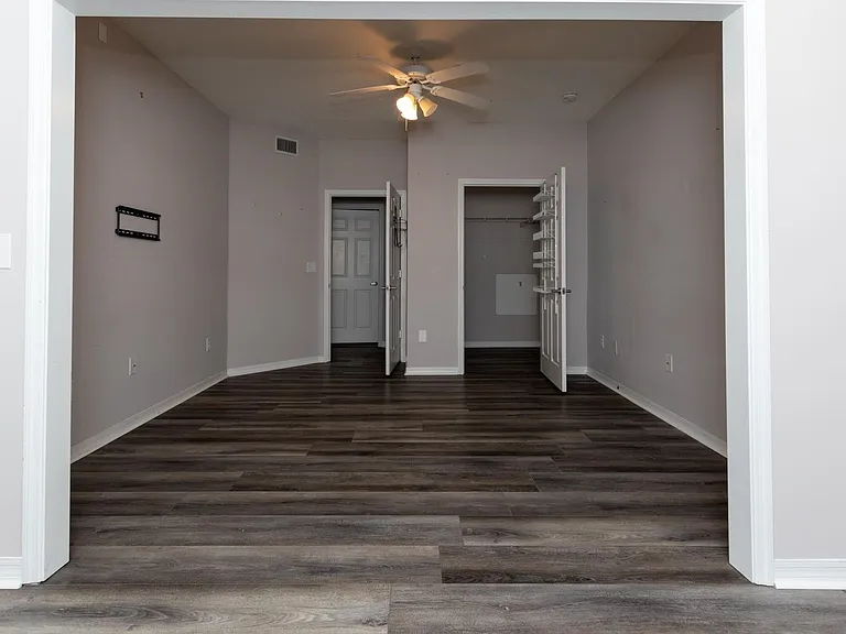 24100 Harbour Vista Cir — Photo 10