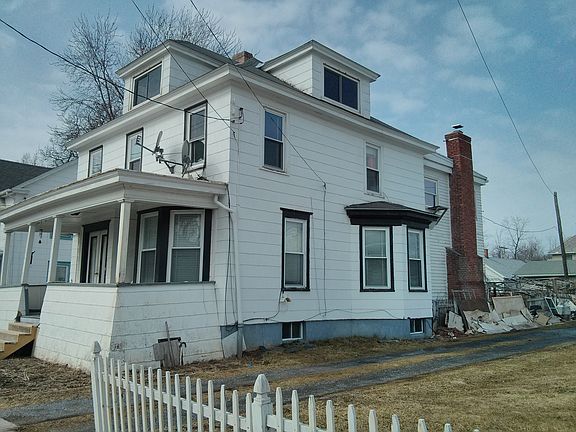 5th image of 18 Glenwood Blvd
