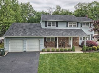 37 Hidden Stream Rd, Freehold, NJ 07728