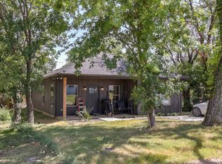 305 W 5th St, Maypearl, TX 76064