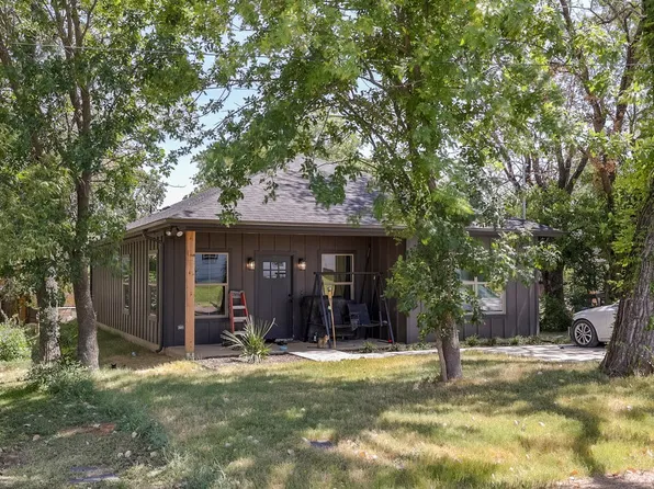 305 W 5th St, Maypearl, TX 76064