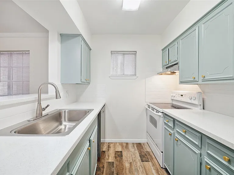 513 Ridge St #2 — Photo 8