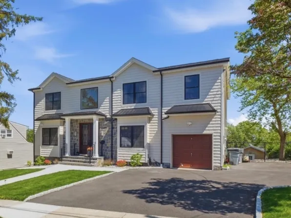 25 Mayfair Pl, Clifton City, NJ 07013