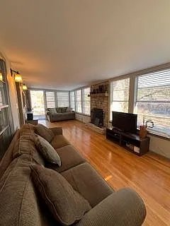11403 Lakeside Dr — Photo 3