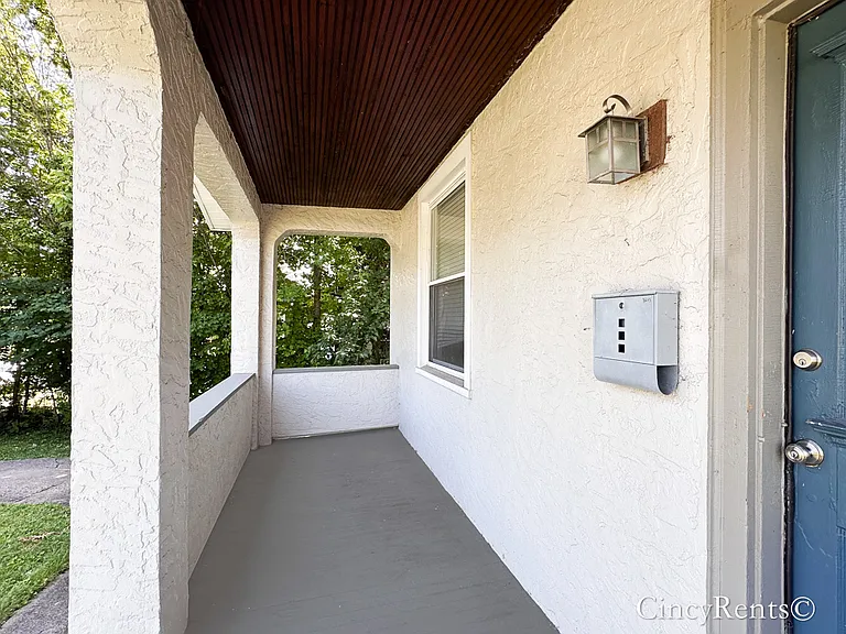 3645 Zinsle Ave — Photo 2