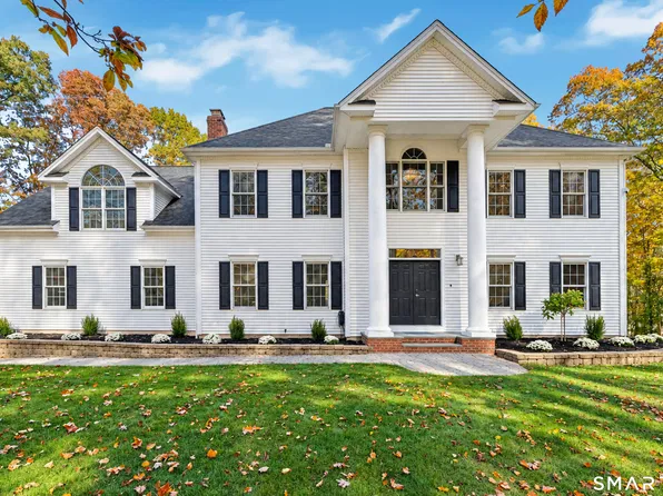 725 Nortontown Road, Guilford, CT 06437