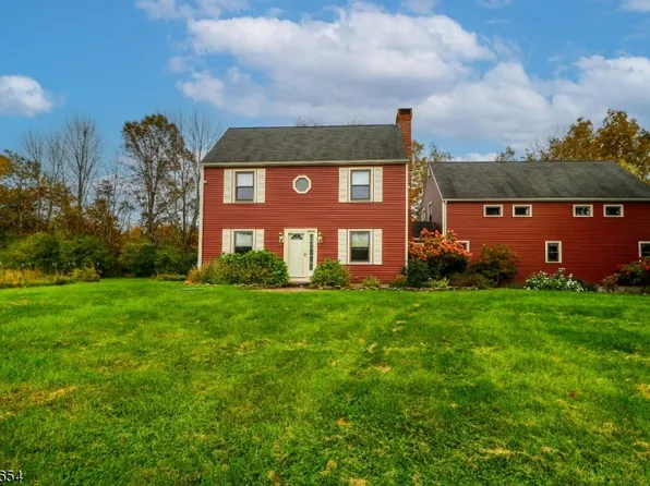 29 Davis Rd, Frankford Twp., NJ 07826