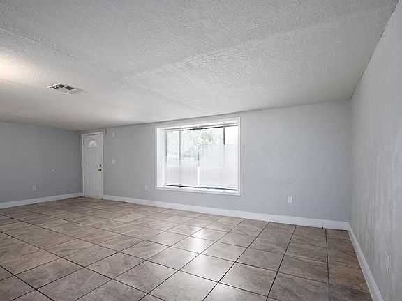 3rd image of 3800 Sutters Mill Cir