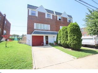 813 Green Valley Dr, Philadelphia, PA 19128