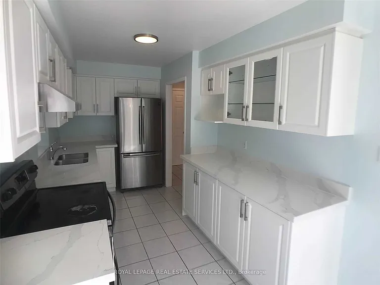 5252 Bushelgrove Cir — Photo 6