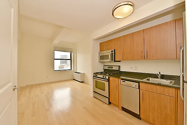 Sold by New York Residence | media 1