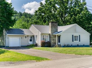 233 Wright Rd, Vestal, NY 13850