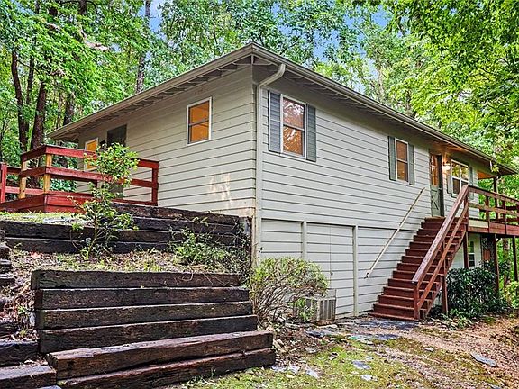 5th image of 784 Beaver Lake Dr