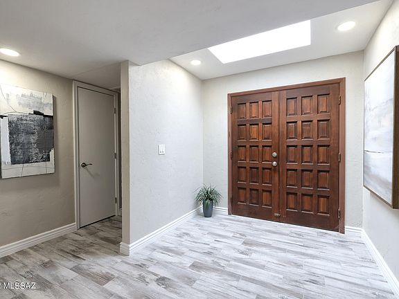 4th image of 8000 N Casas Cameo