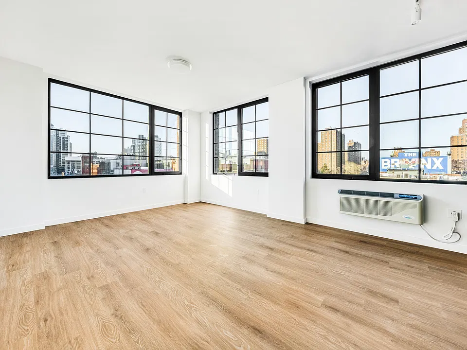 40 Bruckner Blvd #219NT