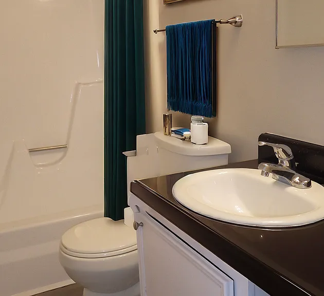 Spencer Creek Apartments — Photo 11