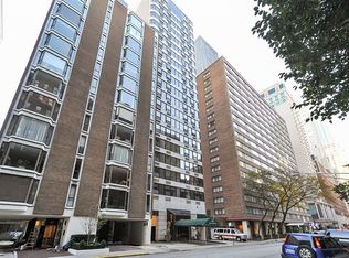 221 E Walton Pl APT 9C, Chicago, IL