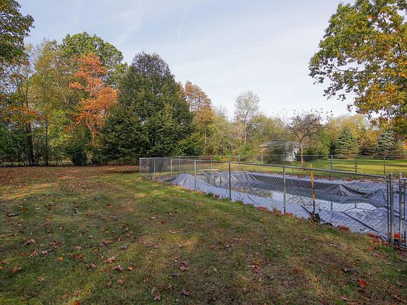 24641 Beacon Hill Terrace-105