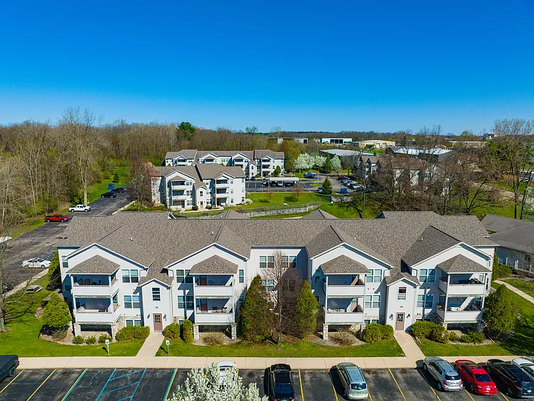 Eagles Ridge — Photo 4